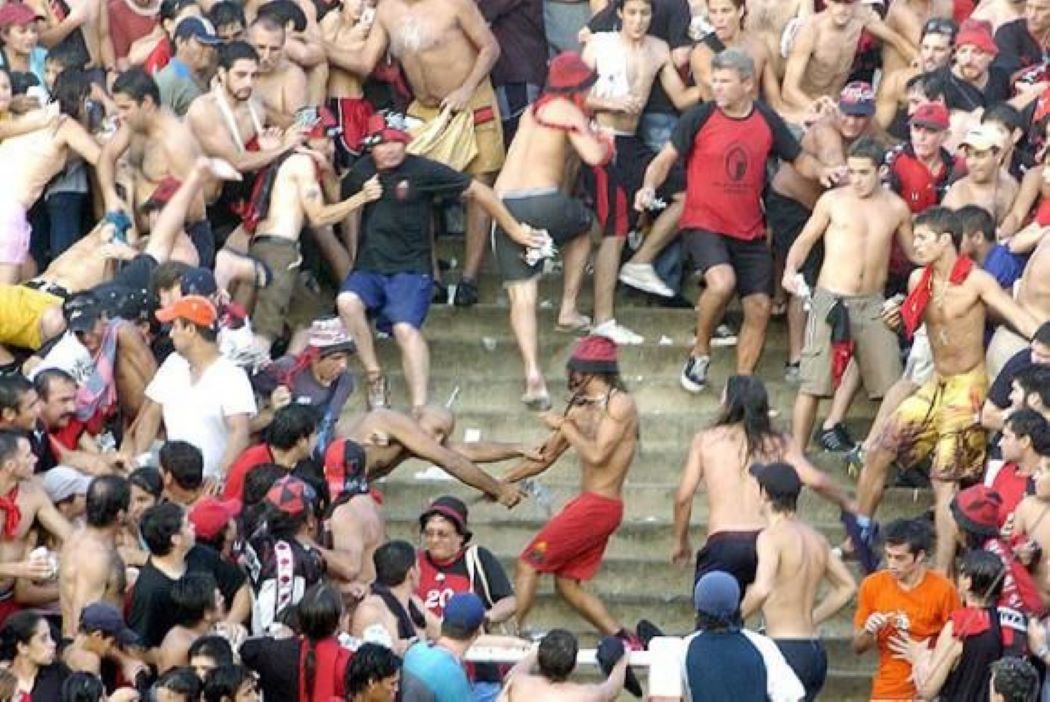 Violencia-en-los-estadios-Argentinos_3.jpg